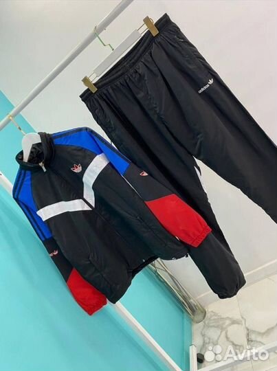 Спортивный костюм