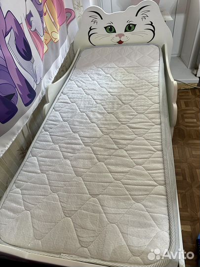 Детская кровать с матрасом