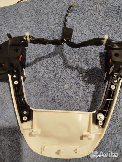 Кнопки на руль тойота приус 50