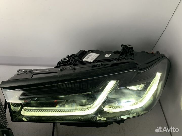 Фара BMW G30 Adaptiv LED shadow lin рестайлинг