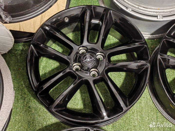 Opel Corsa R-17 (4x100;Et44; 7j)