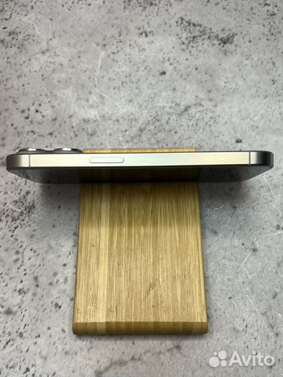 iPhone 15 Pro, 128 ГБ