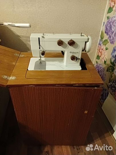 Швейная машинка чайка бу