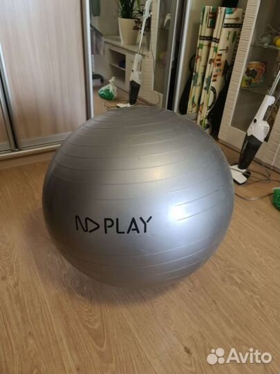 Мяч фитбол