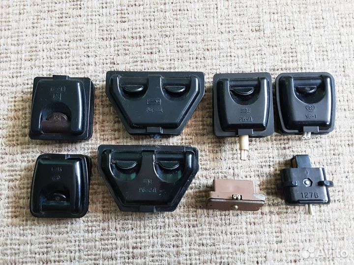 Колодки шнуров питания ламповых радиоприемников