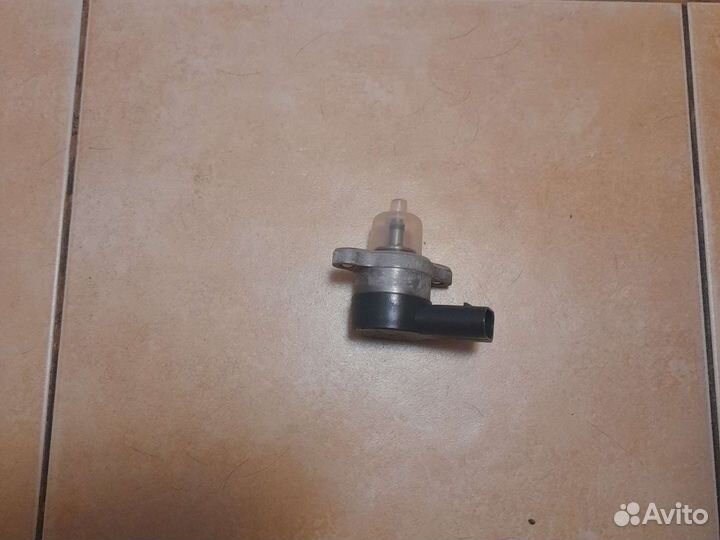 Регулятор давления топлива a6110780149