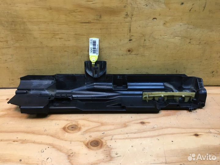 Защита радиатора Bmw 116I E87 N45B16A 2005