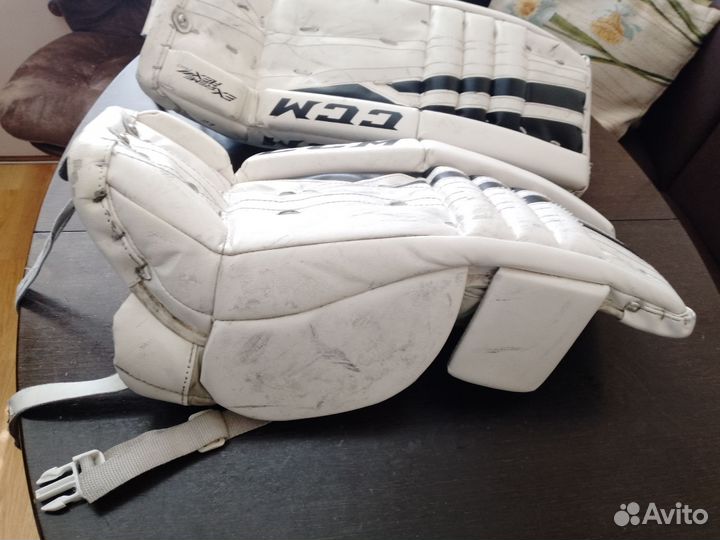 Вратарские щитки ccm детские