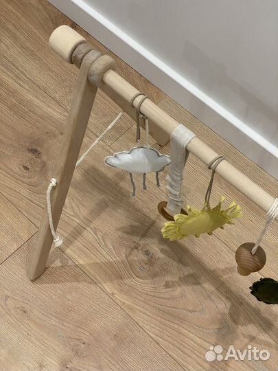 Детский мобиль напольный