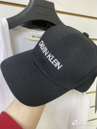 Бейсболка CK