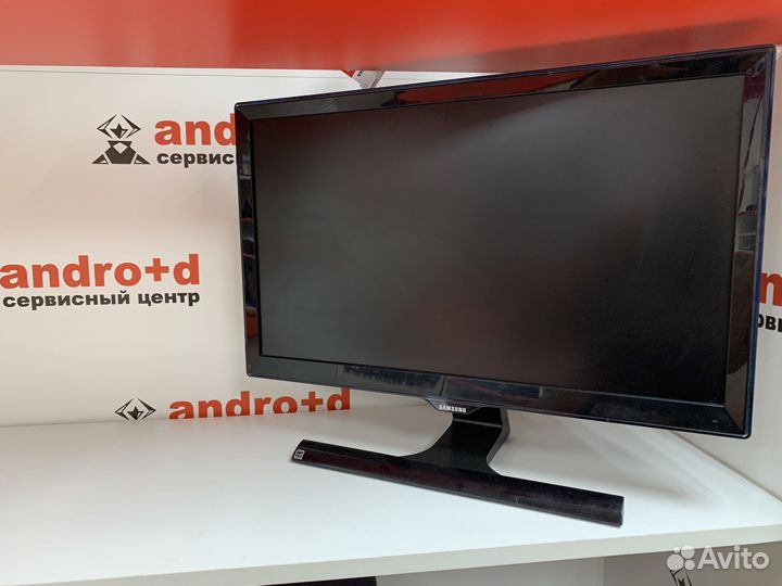 Монитор Samsung LS24E390HLO 24 дюйма бу
