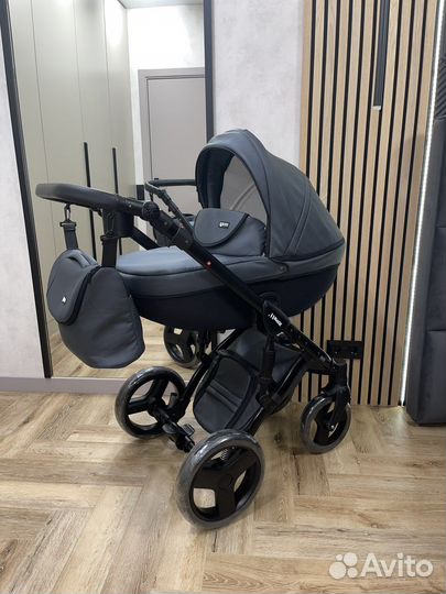 Коляска Verdi Mirage 3 в 1 в идеале