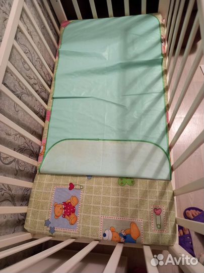 Детская кроватка