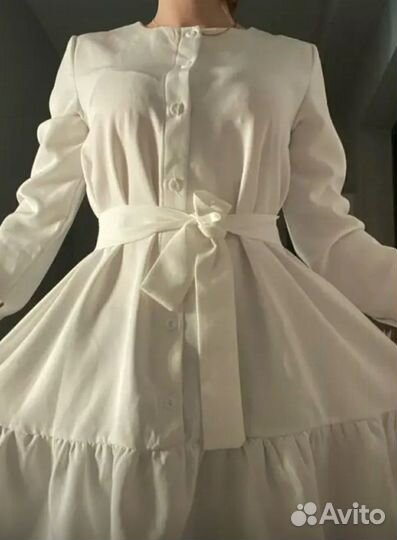 Платье белое