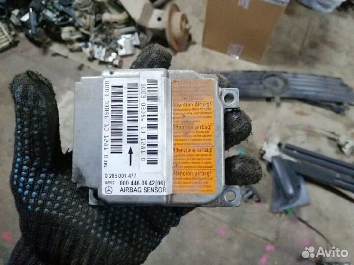 Блок управления AIR BAG Mercedes-Benz Vito W638