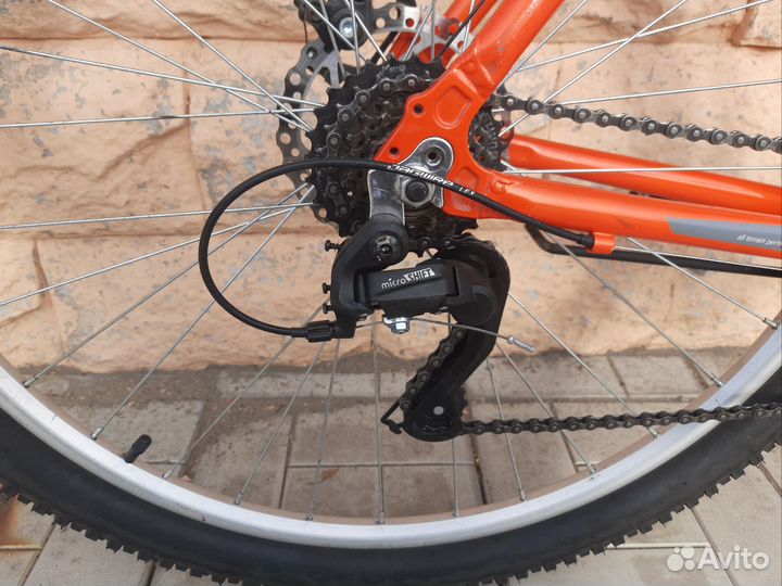 Велосипед горный, рама 22, колеса 29