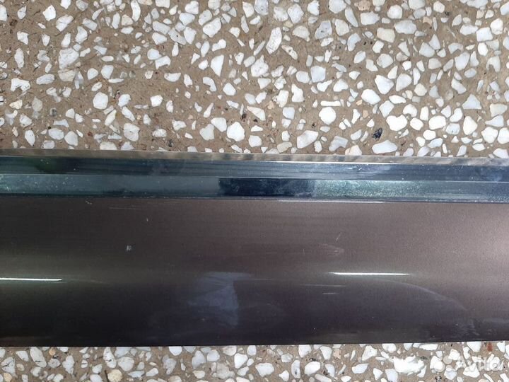 Накладка двери передней правой VW Touareg