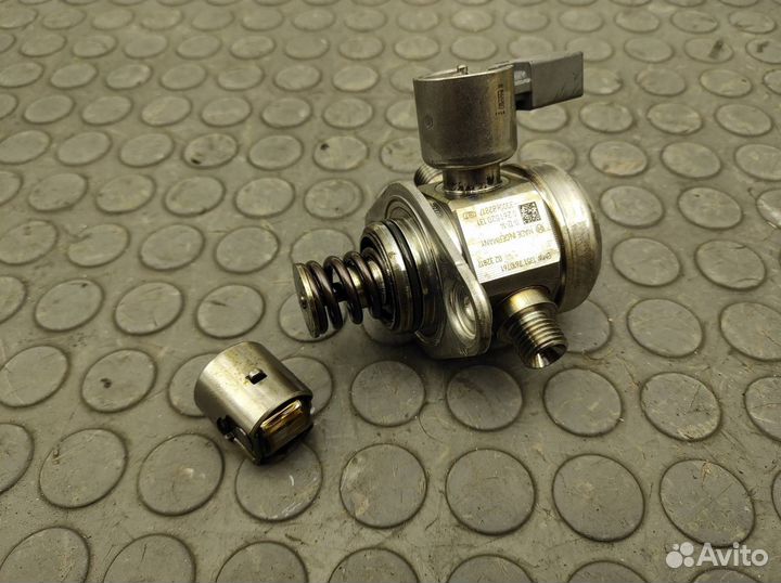 Насос топливный (тнвд) BMW 5-Series