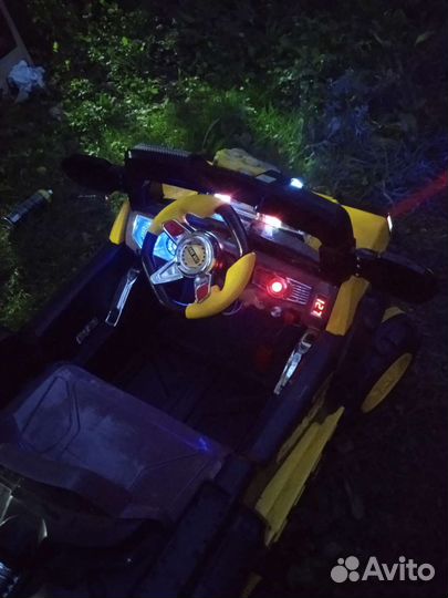 Электромобиль двухместный