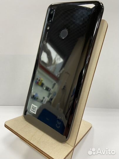 Телефон Huawei p smart 2019