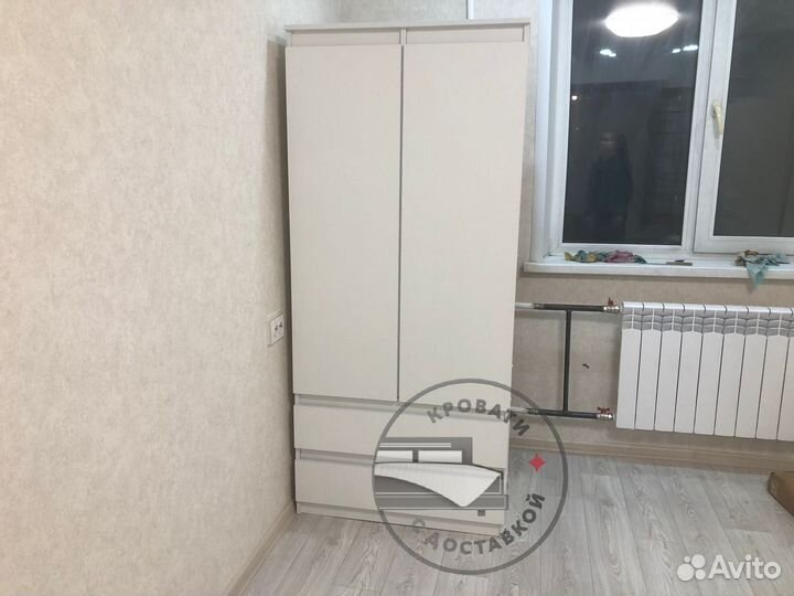 Шкаф распашной