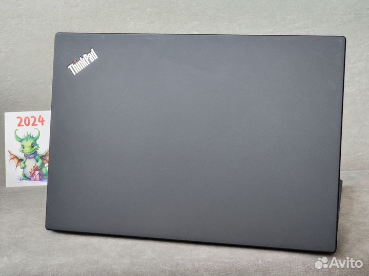 ThinkPad X390 UltraBook Intel Core i5-8265U 8/256