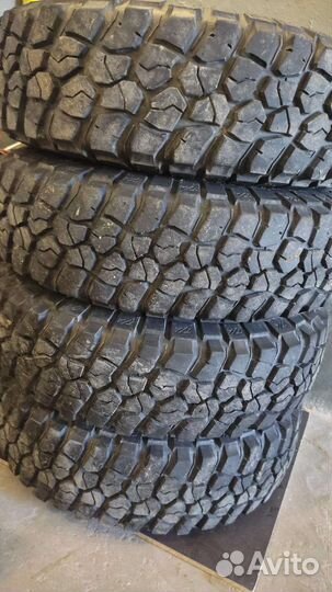 BFGoodrich Mud Terrain T/A KM2 215/75/15