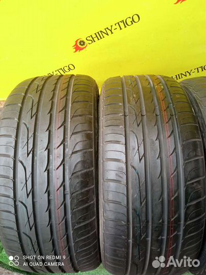 Three-A P606 235/45 R17 97W