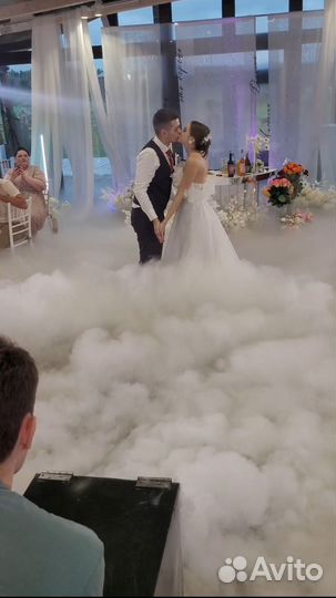 Тяжелый дым на первый танец