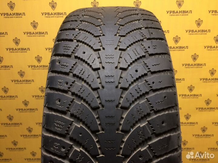 Maxtrek Trek M900 Ice 215/55 R17 98T