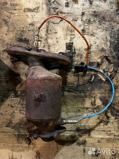 Выпускной коллектор Reno Logan 2,Sandero 1.6i 8V