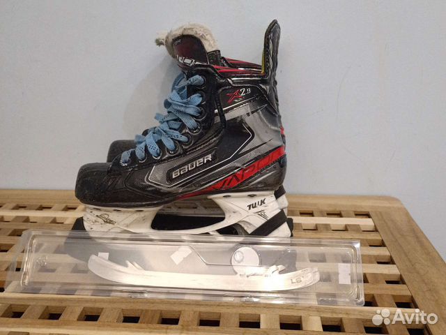 Хоккейные коньки bauer vapor x2. 9