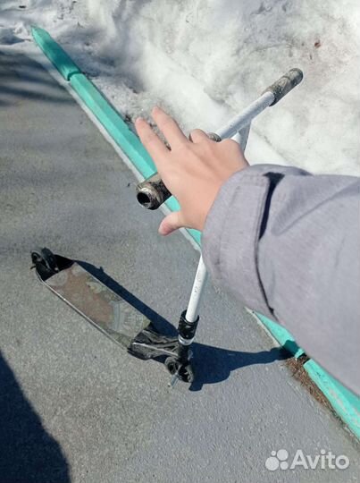 Трюковой самокат