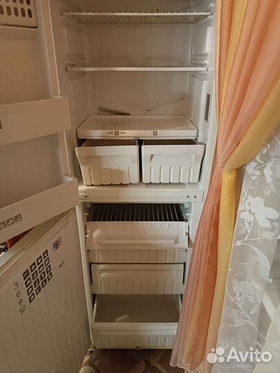 Холодильник Stinol бу