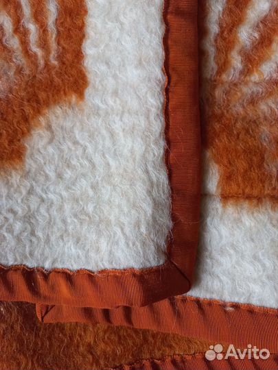 Одеяло новое из 100 верблюжьей шерсти