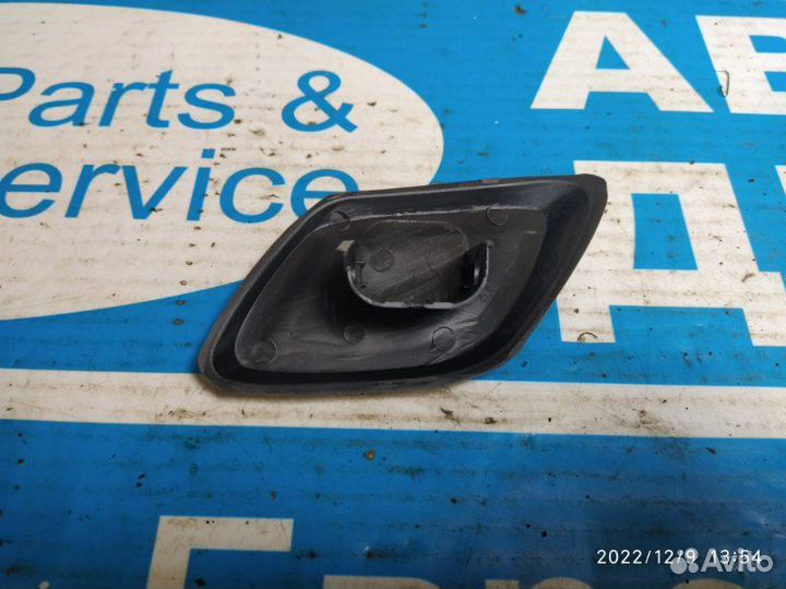 Крышка фароомывателя правая Gr. Cherokee WK2 10-13