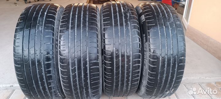 Kumho Ecsta HS51 215/60 R16 99W