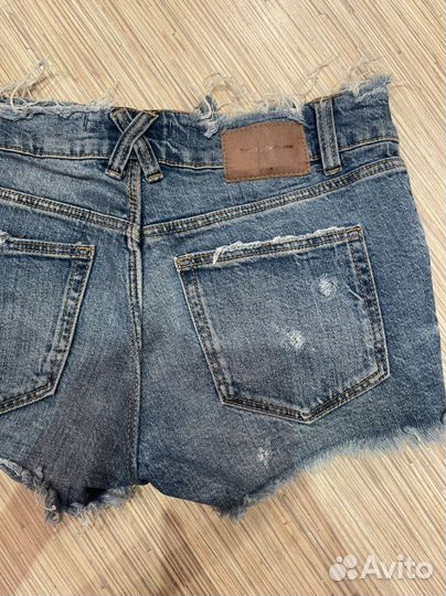 Шорты Zara