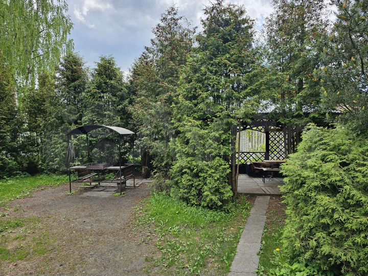 Дом 370 м² на участке 10 сот.