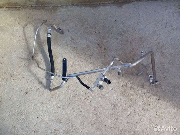 Трубки кондиционера тойота пробокс 2016г