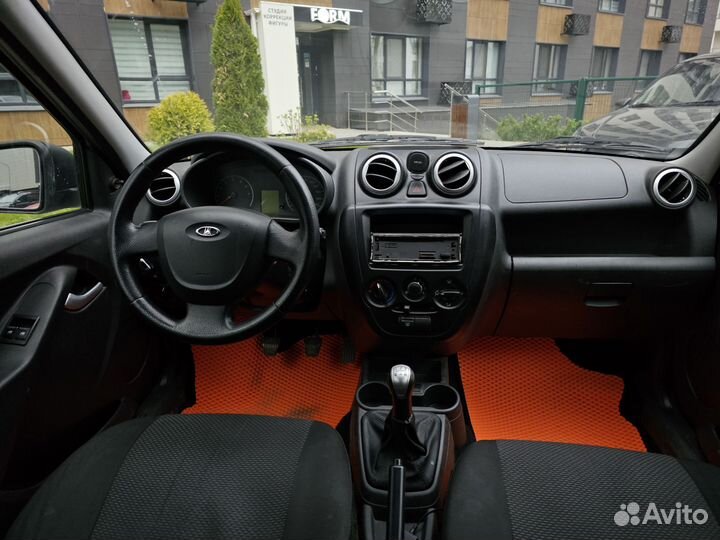 LADA Granta 1.6 МТ, 2015, 99 000 км