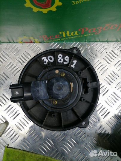 Моторчик печки Toyota Qualis