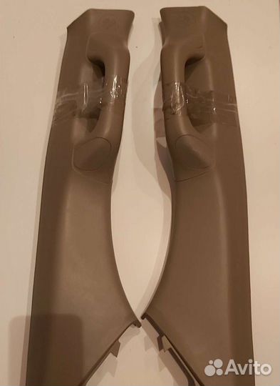 Накладка передняя на стойку кузова Toyota Tundra