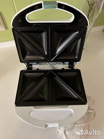 Сэндвичница тостер Binatone