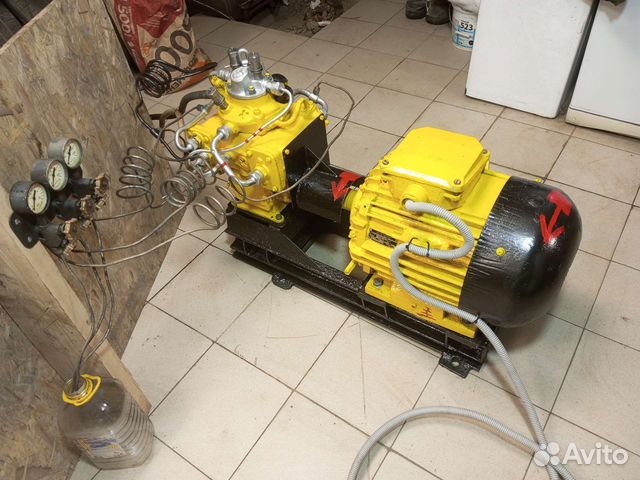 Компрессор высокого давления 300 бар