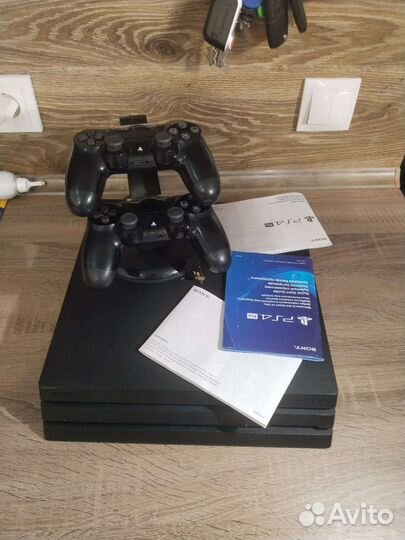 Sony playstation 4 PS4 pro 1tb с играми