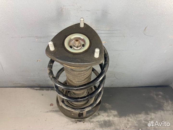 Амортизатор передний правый Mazda Mazda3 BM