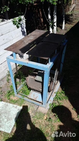 Деревообрабатывающий станок
