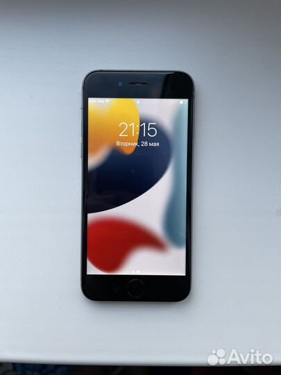 iPhone 6S, 64 ГБ