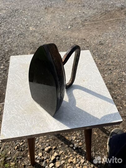 Старинный утюг